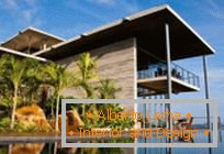 Arquitetura moderna: vivenda de luxo com vista para o golfo em Phuket, Tailândia
