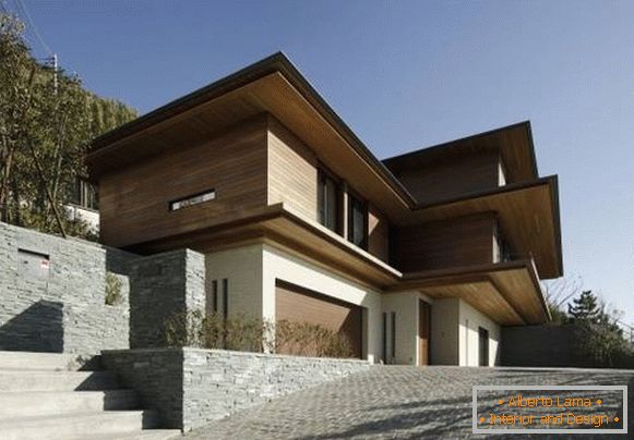 Belo design moderno de uma casa de três andares