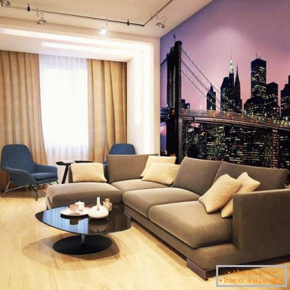 O design da sala de estar em um pequeno apartamento - Khrushchev com papéis de parede na parede
