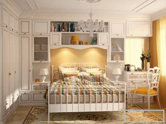 Armário no quarto no estilo da Provence - móveis embutidos Foto