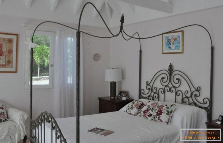 provence-style-bedroom