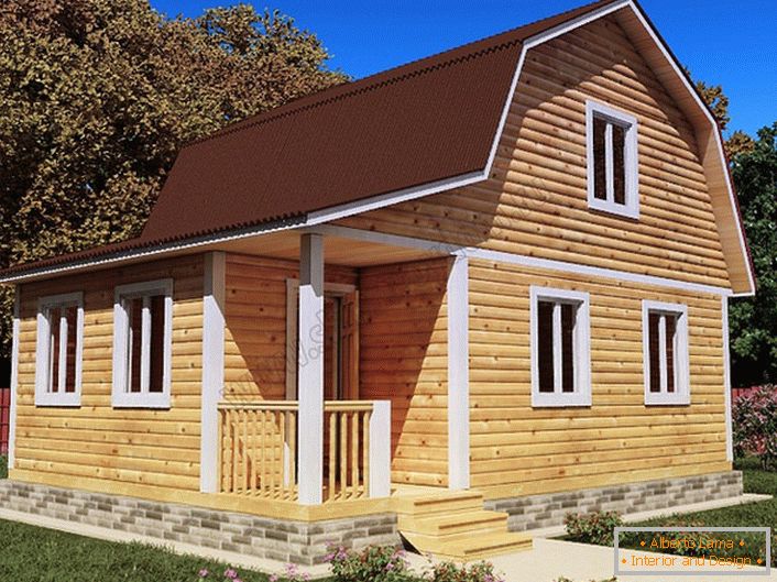 Uma simples casa de madeira com um sótão.
