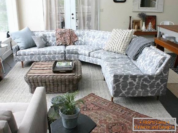 Sofá de canto compacto no design da sala de estar