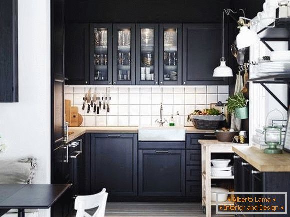 Cozinhas elegantes de cantinho na cor preta