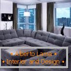 Mesa e sofá com o mesmo design в квартире