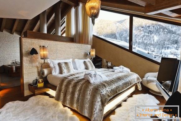 luxuoso quarto com vista para a montanha